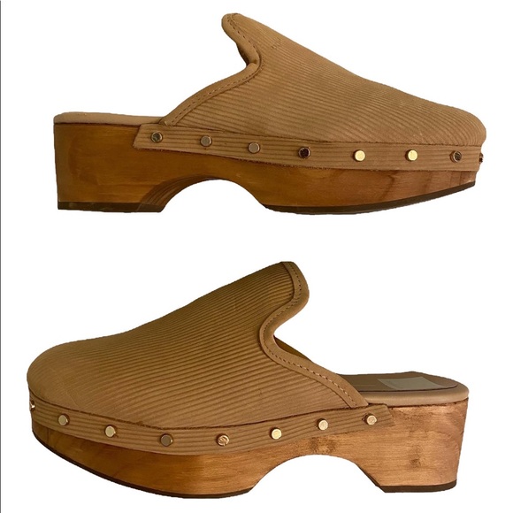 Dolce Vida Clogs - Picture 2 of 5